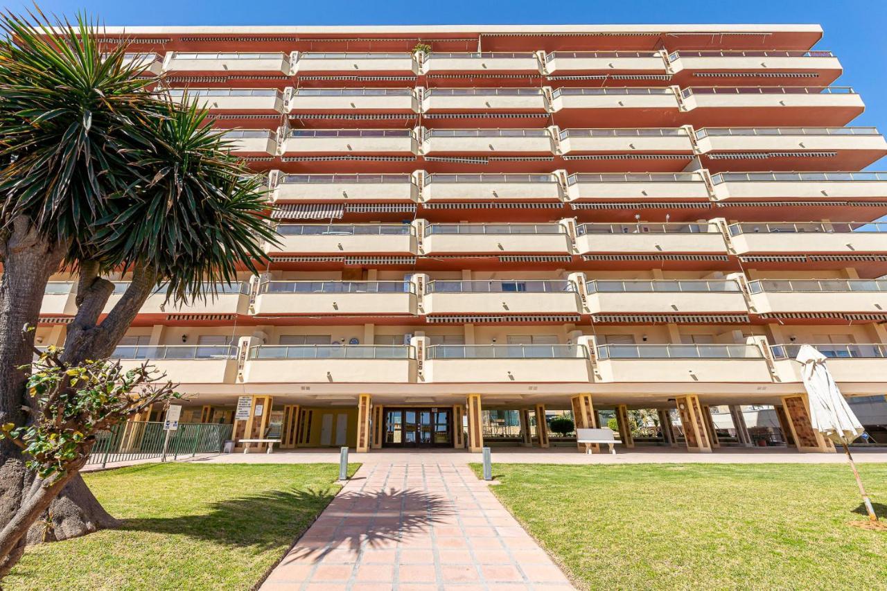 797 Holiday Rentals - Amplio Piso Con Terraza En Primera Linea De Playa Torremolinos Zewnętrze zdjęcie
