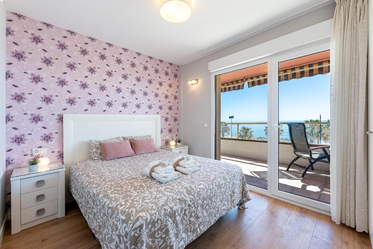 797 Holiday Rentals - Amplio Piso Con Terraza En Primera Linea De Playa Torremolinos Zewnętrze zdjęcie