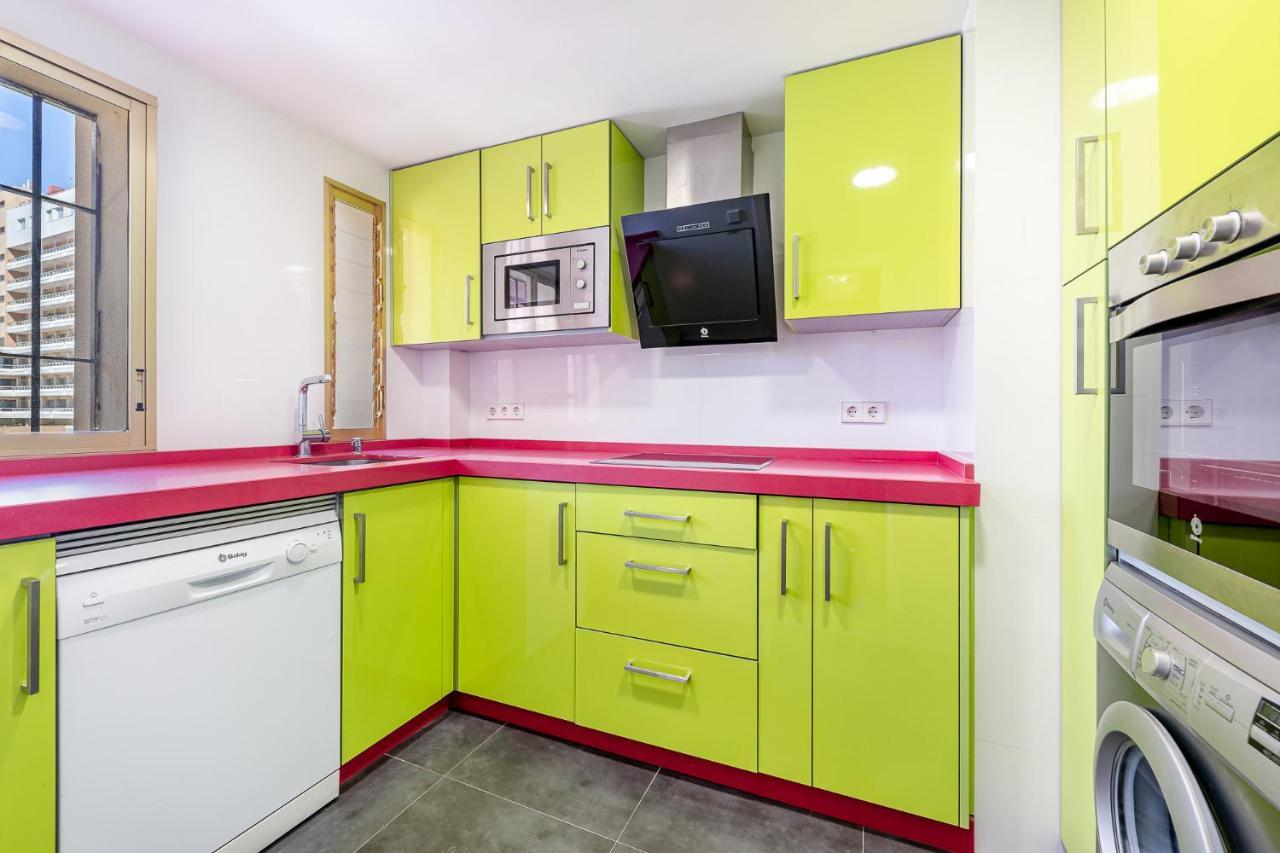 797 Holiday Rentals - Amplio Piso Con Terraza En Primera Linea De Playa Torremolinos Zewnętrze zdjęcie