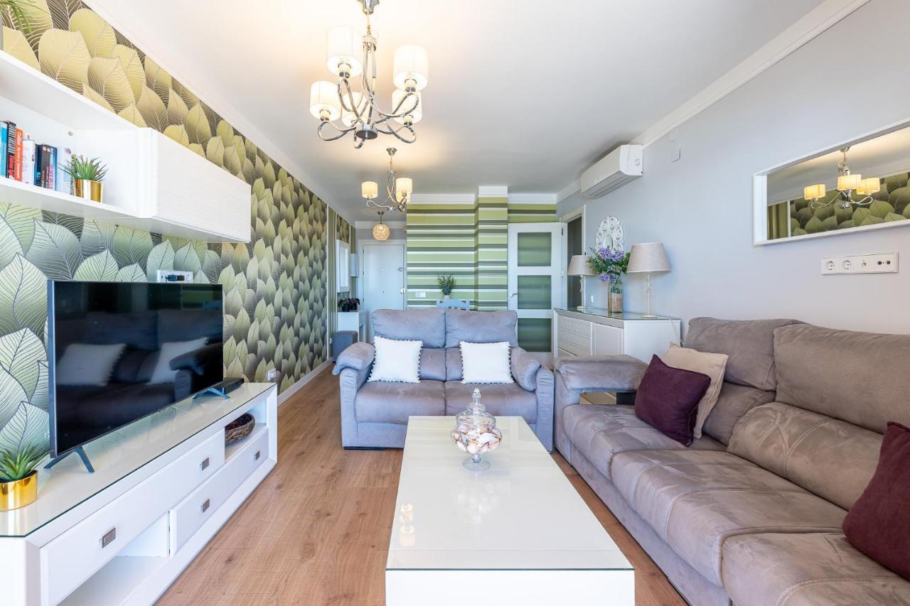 797 Holiday Rentals - Amplio Piso Con Terraza En Primera Linea De Playa Torremolinos Zewnętrze zdjęcie